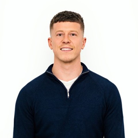 Alex Armitage Headshot